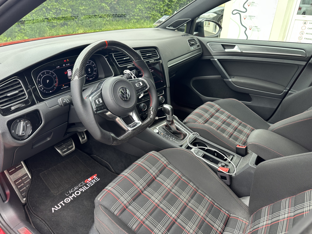Volkswagen Golf — 9
