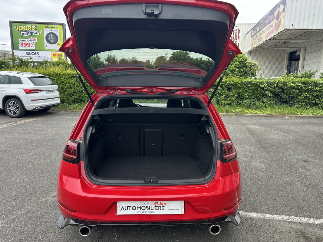 Volkswagen Golf — 14