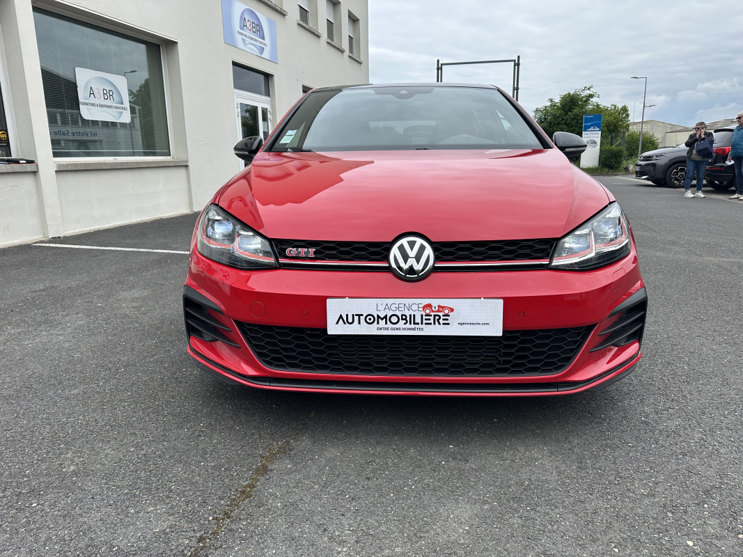 Volkswagen Golf — 36