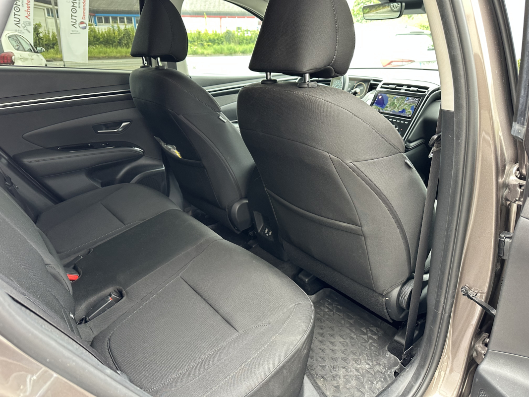 Hyundai Tucson — 13