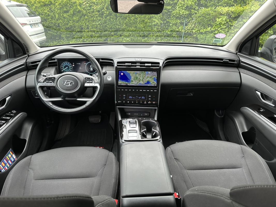 Hyundai Tucson — 16