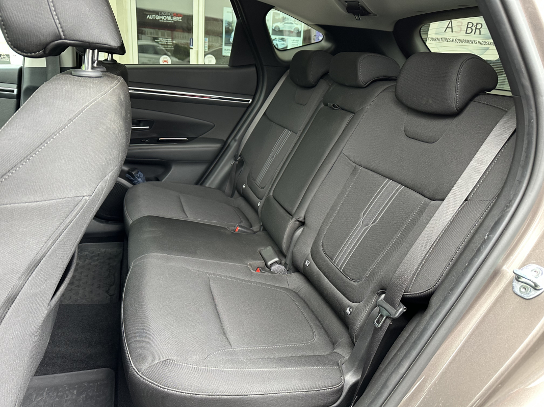 Hyundai Tucson — 18