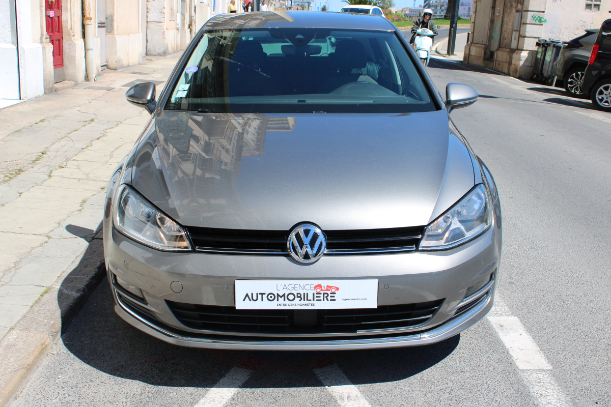 Volkswagen Golf — 2
