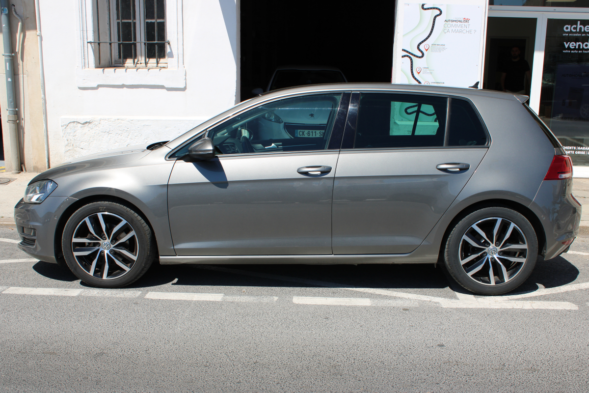 Volkswagen Golf — 8