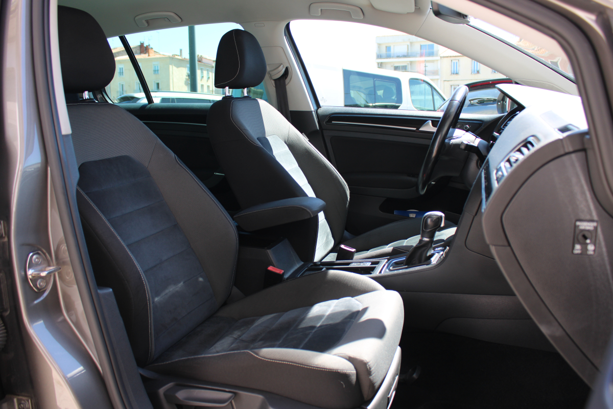 Volkswagen Golf — 13