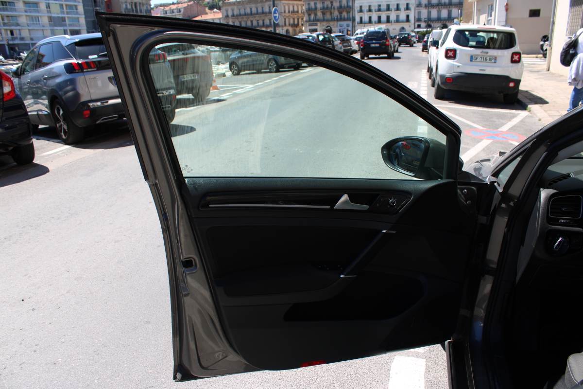 Volkswagen Golf — 31