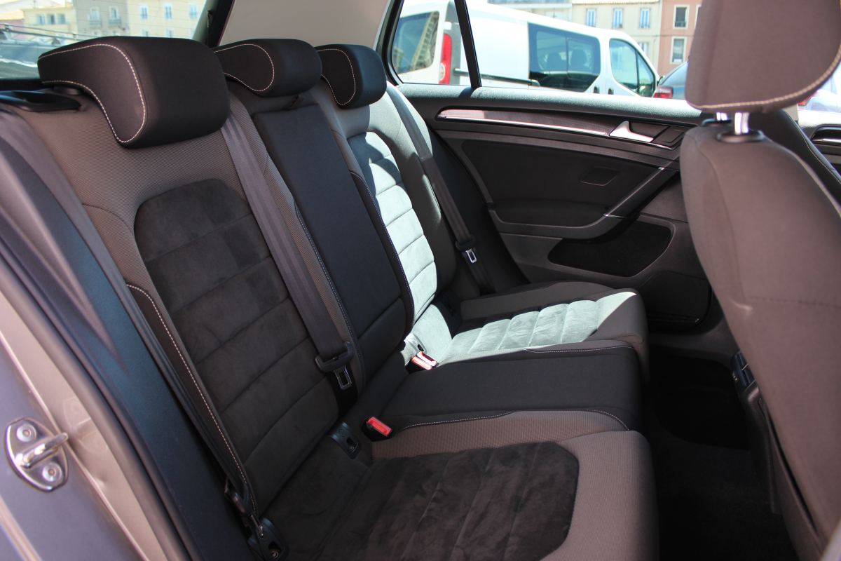 Volkswagen Golf — 14