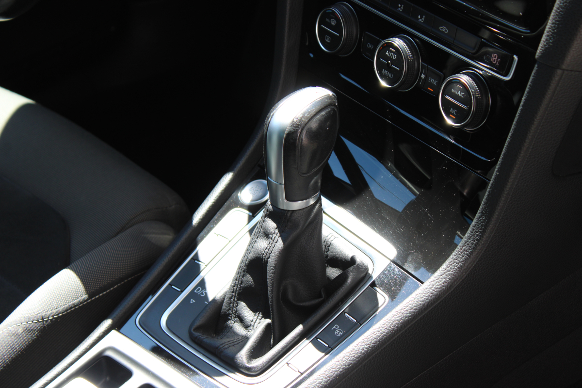 Volkswagen Golf — 19