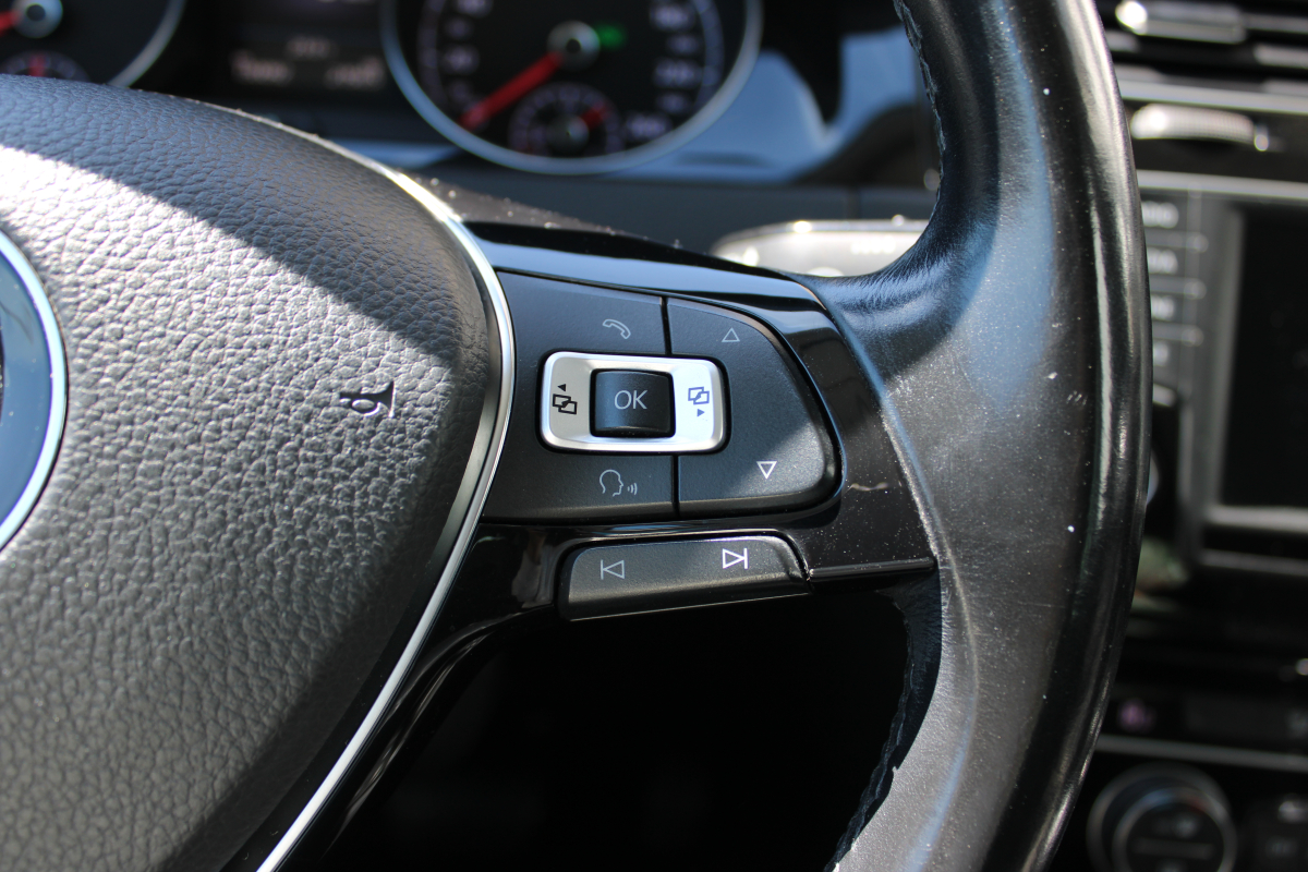 Volkswagen Golf — 26