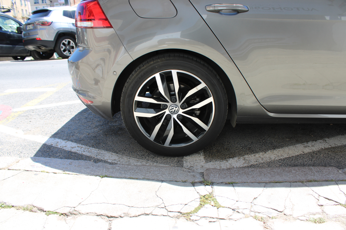 Volkswagen Golf — 34