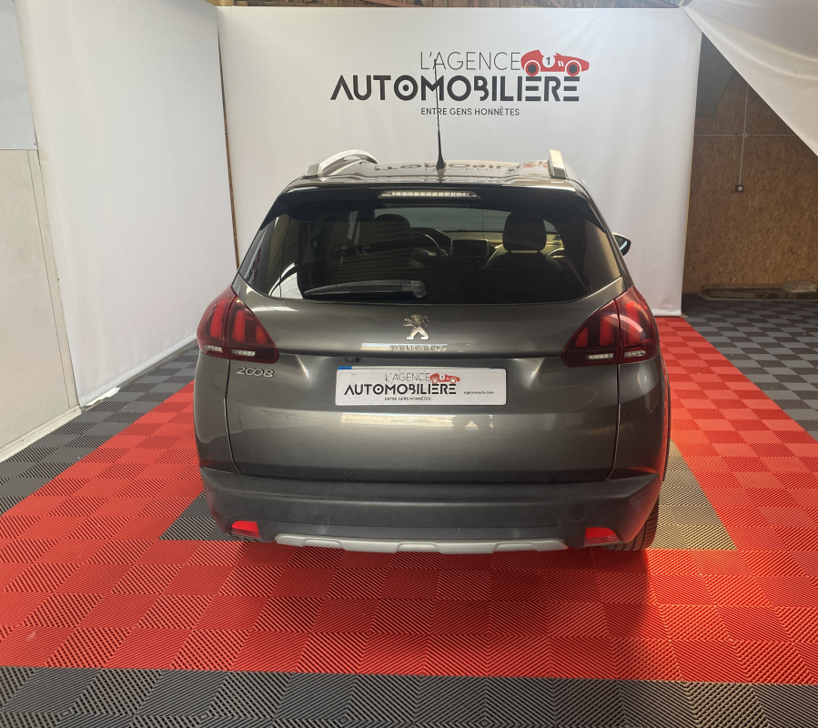 Peugeot 2008 — 6