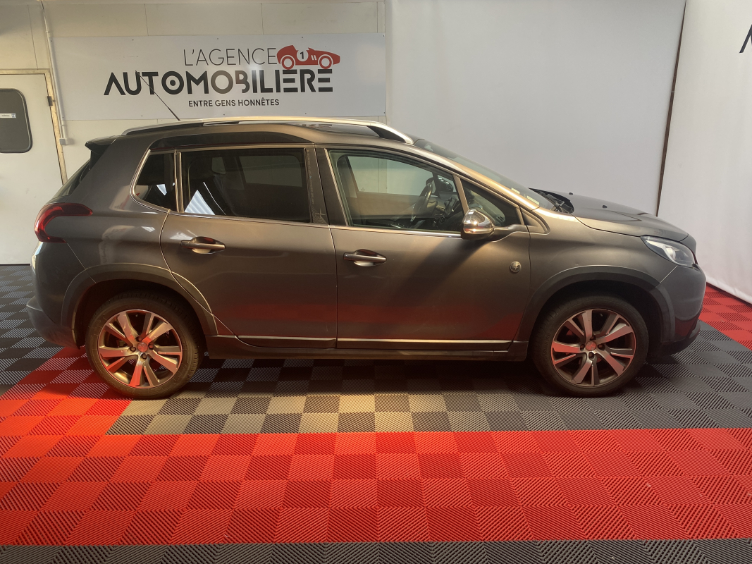 Peugeot 2008 — 8