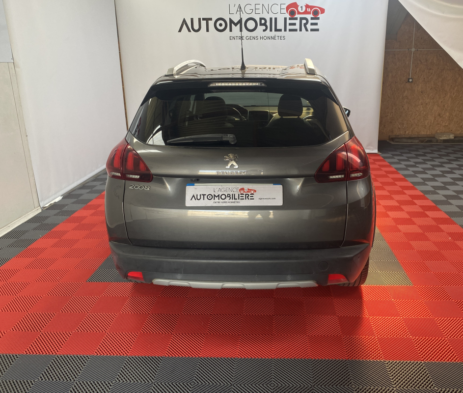 Peugeot 2008 — 29