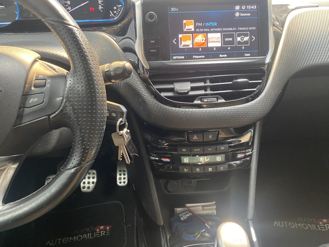 Peugeot 2008 — 13