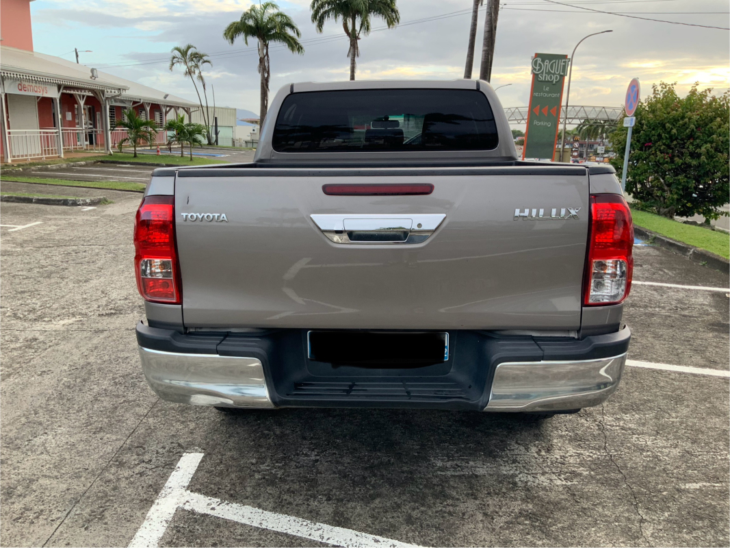 Toyota Hilux — 13