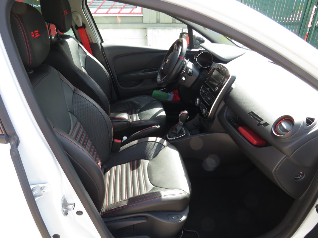 Renault Clio — 9
