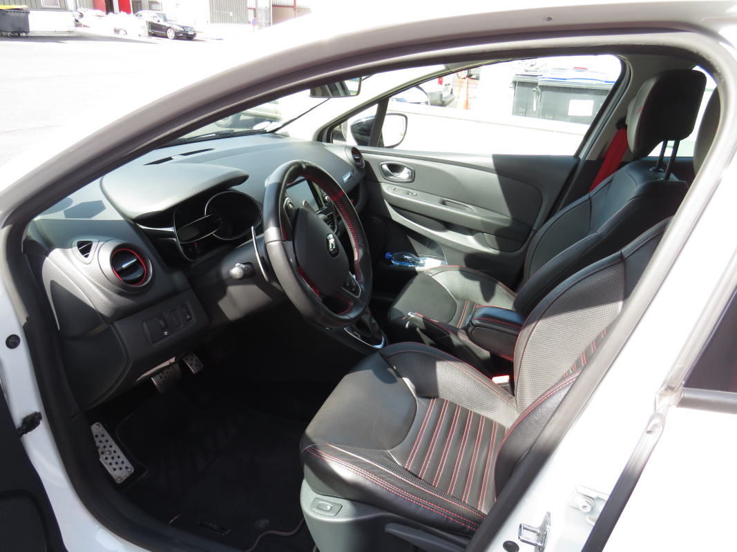 Renault Clio — 8