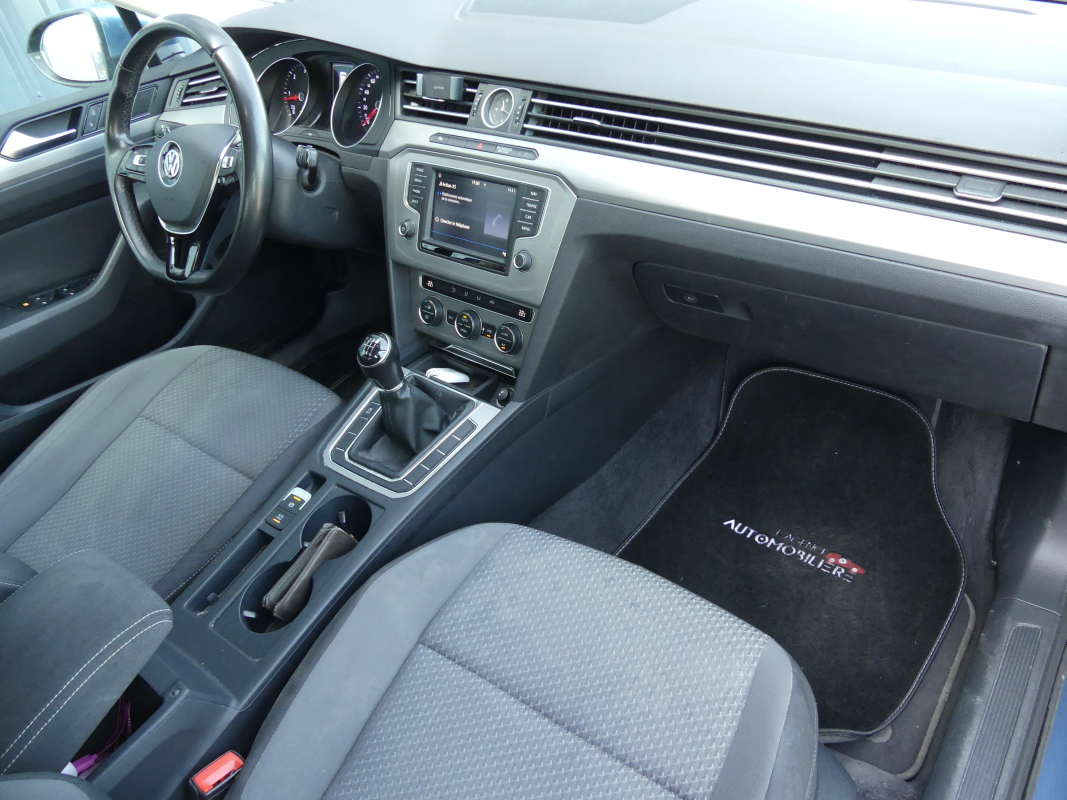 Volkswagen Passat SW — 13
