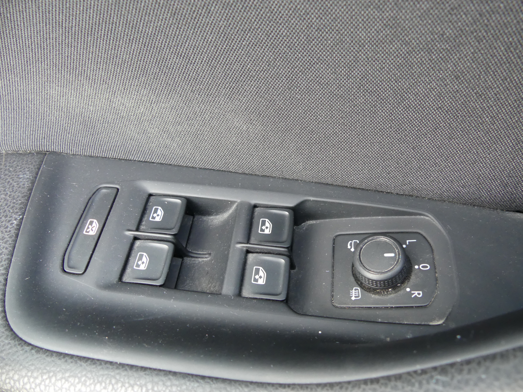 Volkswagen Passat SW — 19