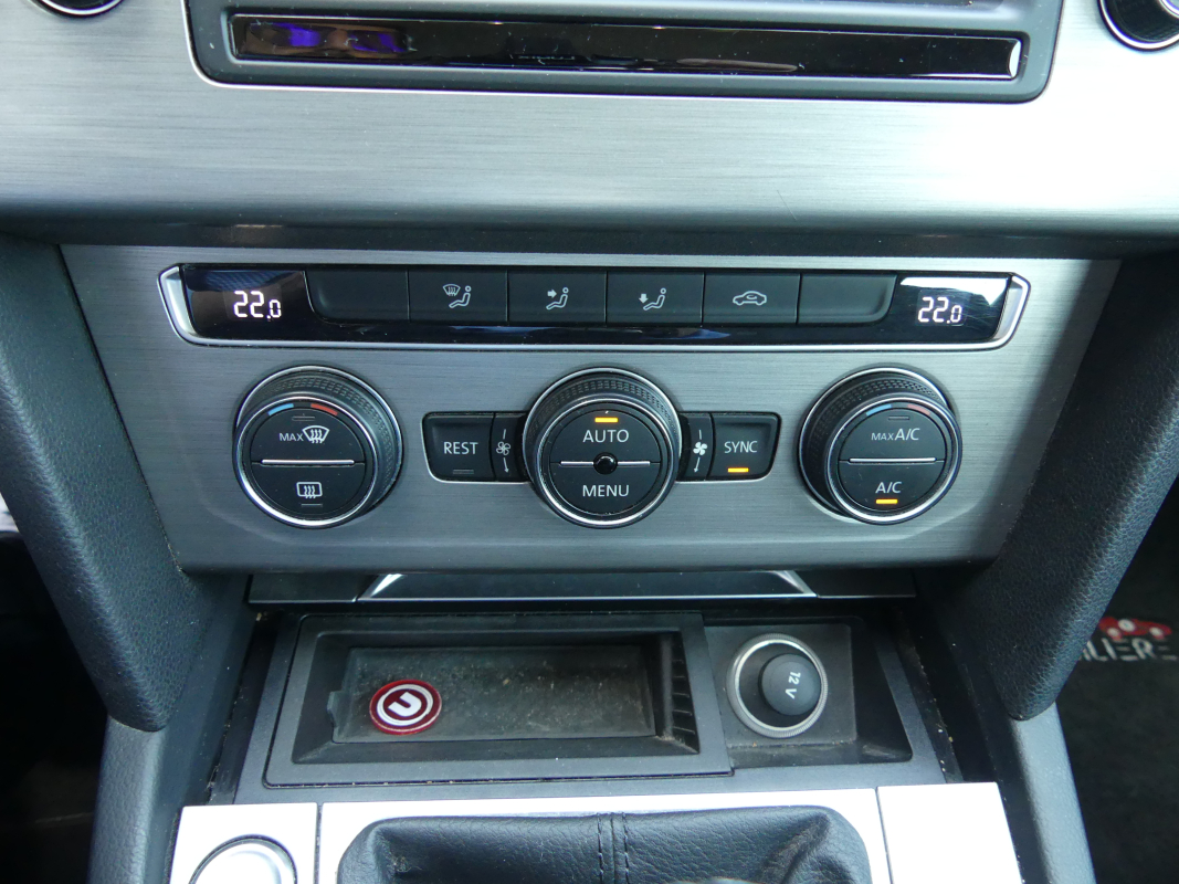 Volkswagen Passat SW — 18