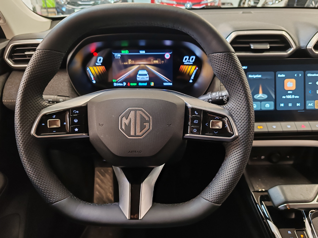 MG ZS — 16