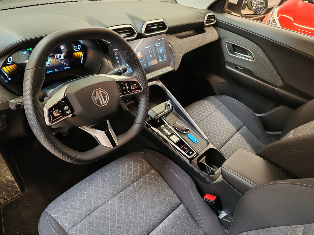 MG ZS — 9