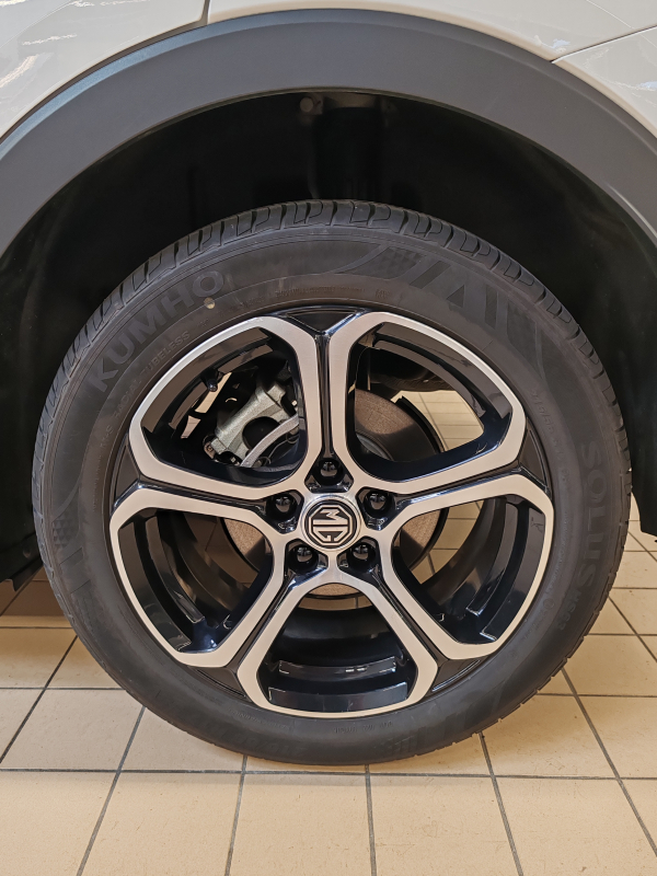 MG ZS — 17