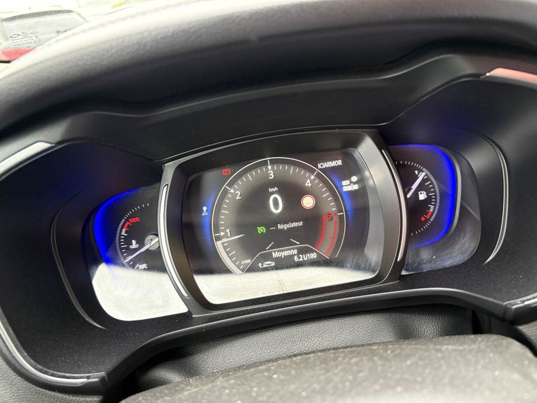 Renault Koleos — 16