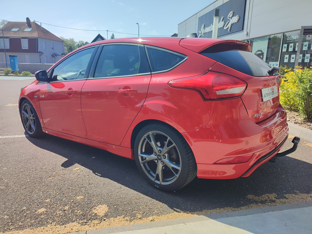 Ford Focus — 3
