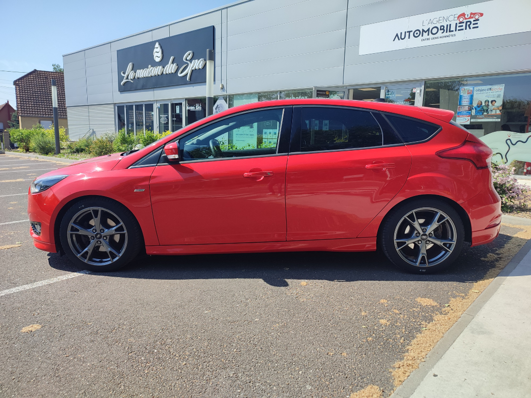 Ford Focus — 2