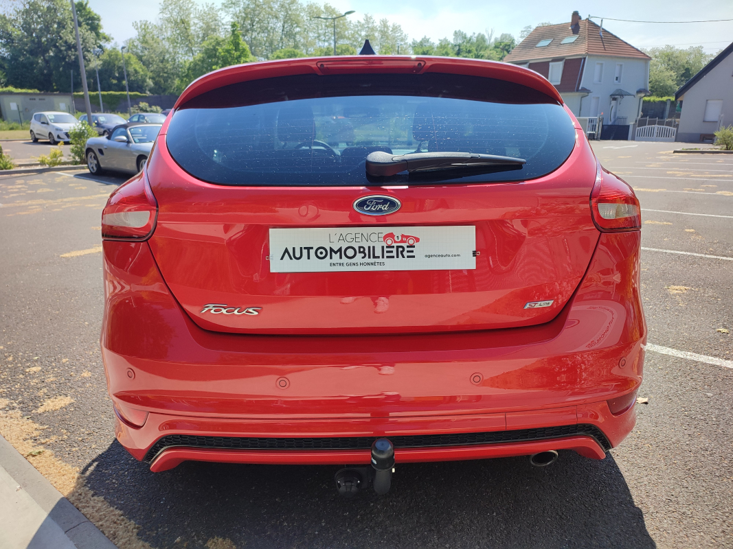 Ford Focus — 4