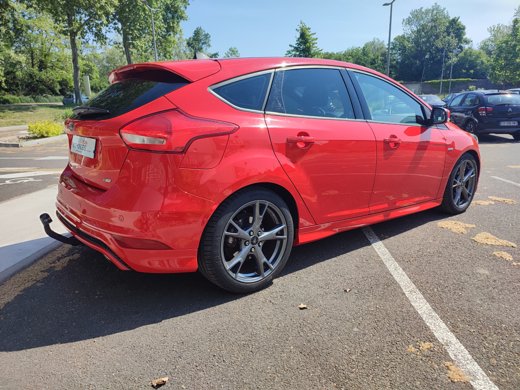 Ford Focus — 5