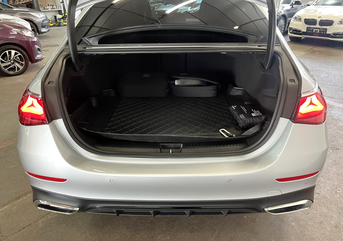 Mercedes Classe E — 28