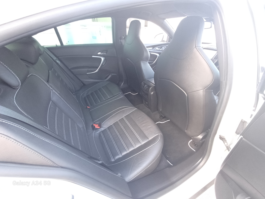 Opel Insignia — 20
