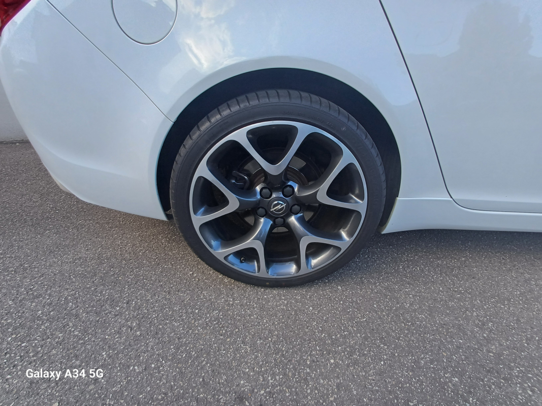 Opel Insignia — 24