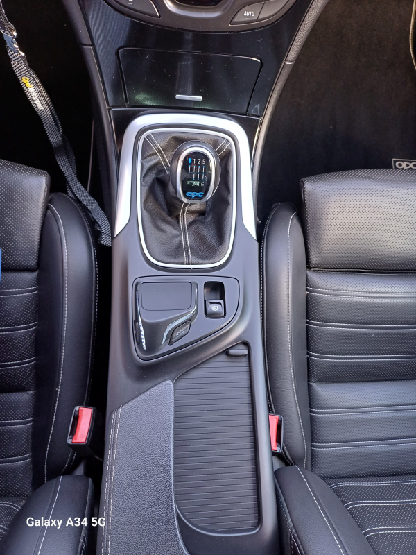 Opel Insignia — 16
