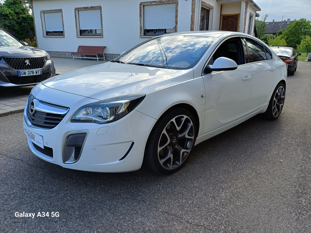 Opel Insignia — 3
