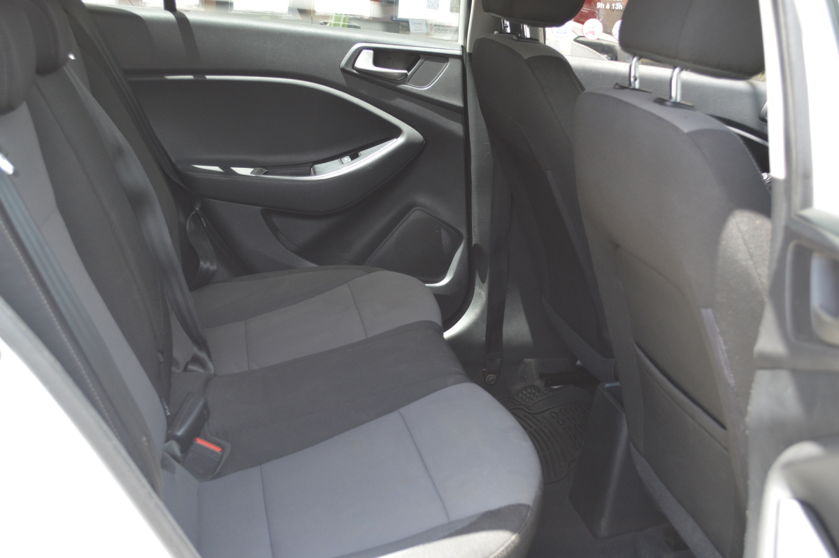 Hyundai i20 — 12