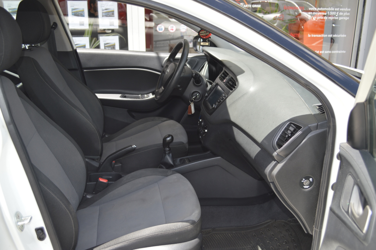Hyundai i20 — 10