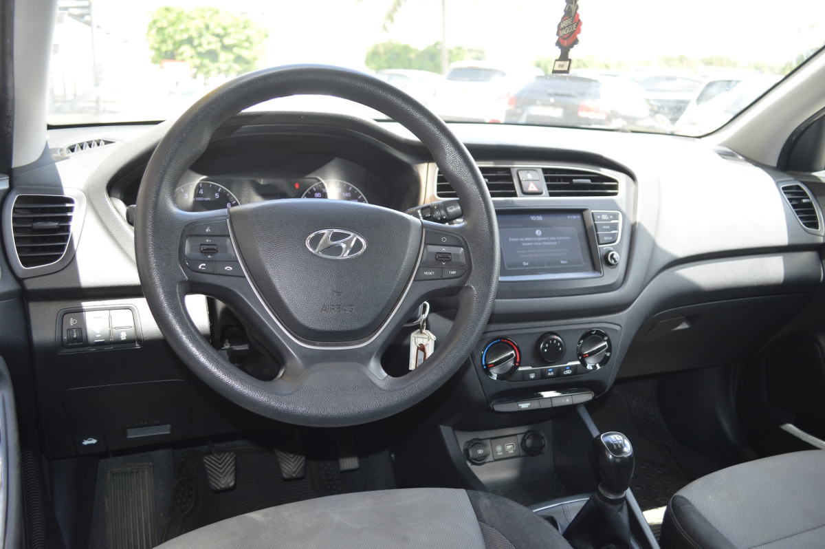 Hyundai i20 — 15