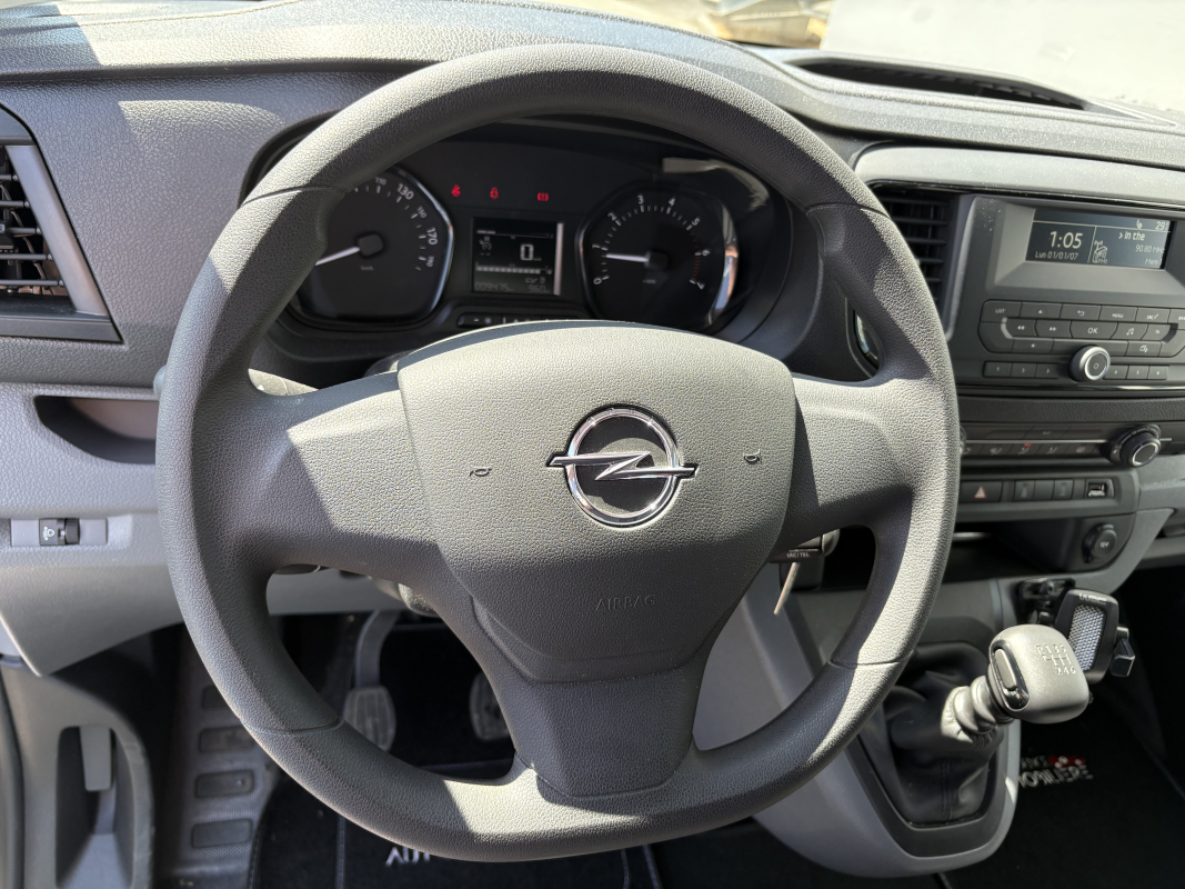 Opel Vivaro — 11
