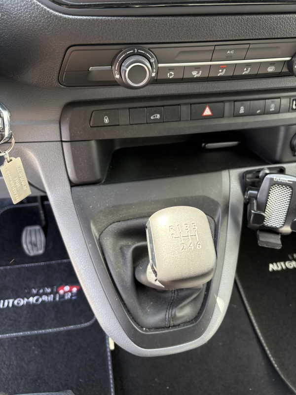 Opel Vivaro — 22