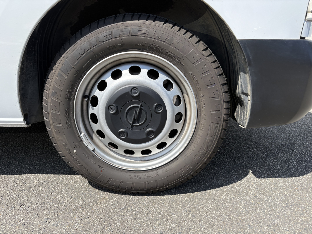 Opel Vivaro — 17