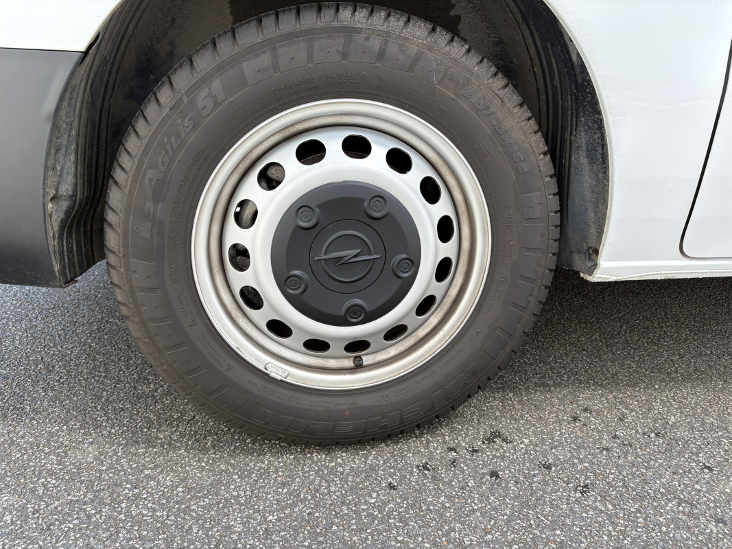Opel Vivaro — 15