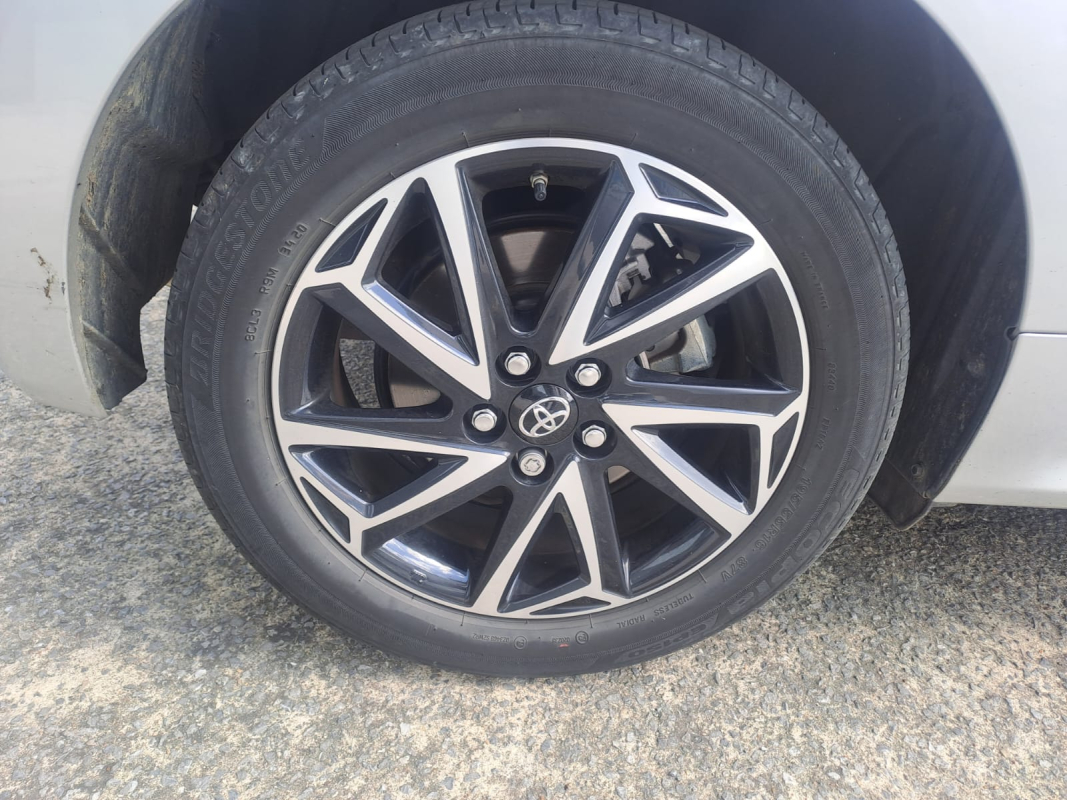 Toyota Yaris — 19