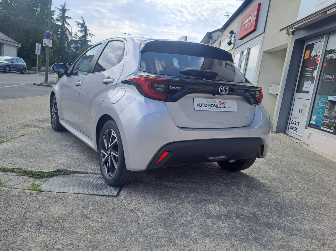 Toyota Yaris — 7