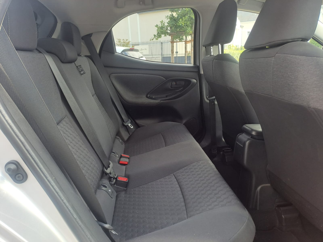 Toyota Yaris — 13
