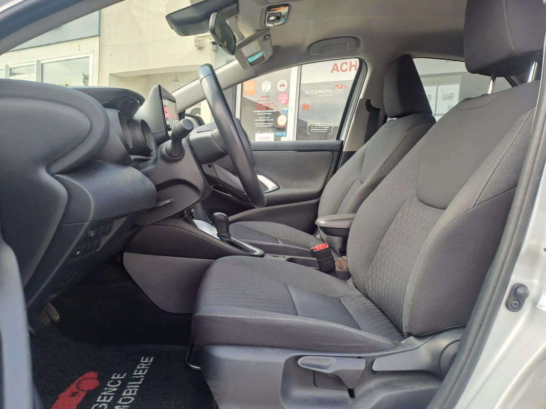 Toyota Yaris — 11