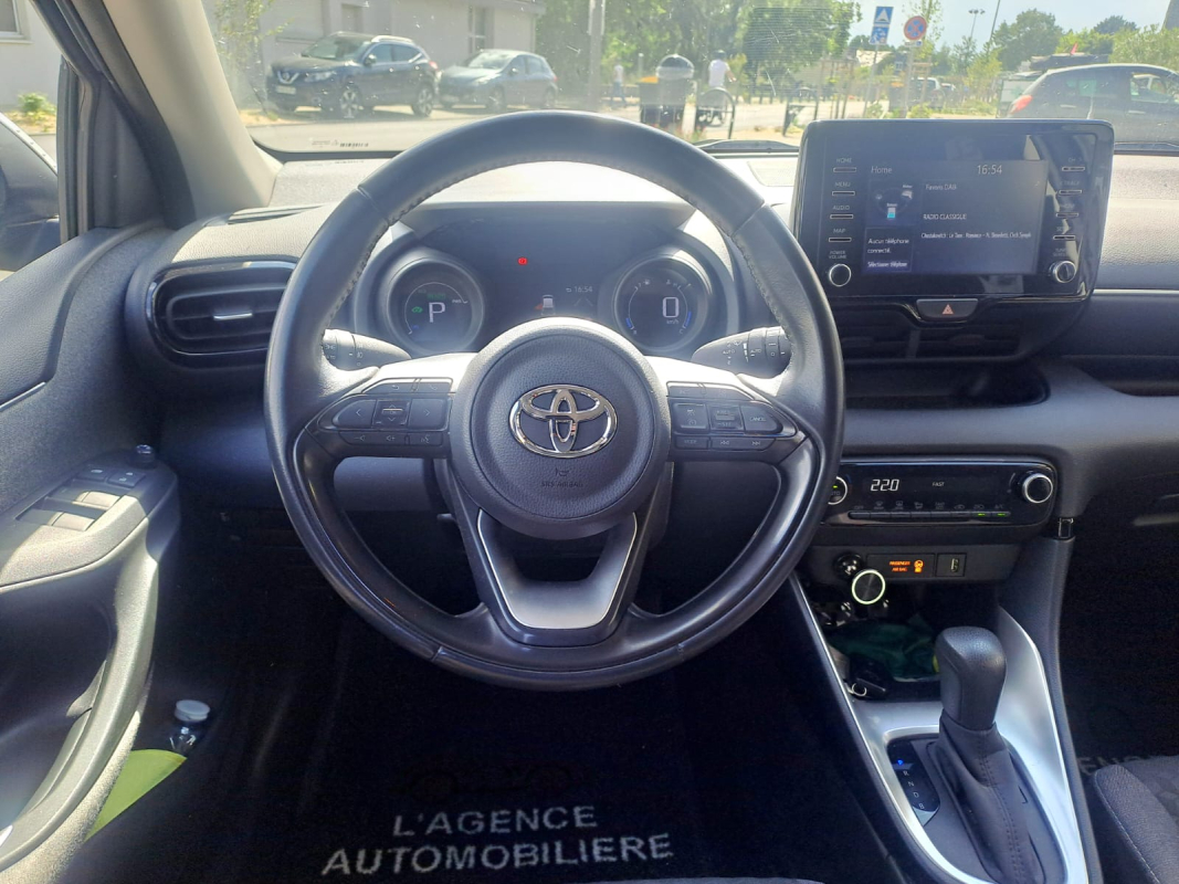 Toyota Yaris — 10