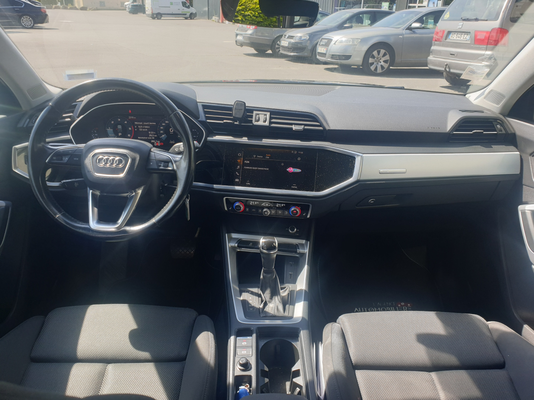 Audi Q3 — 14